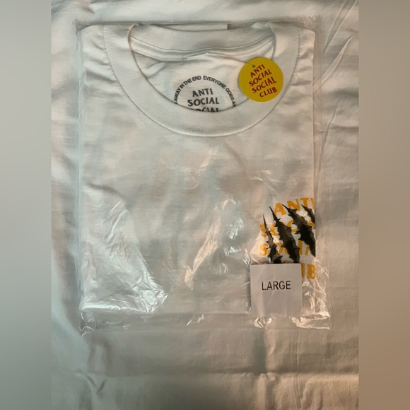 Anti Social Social Club Tee - Picture 7 of 7